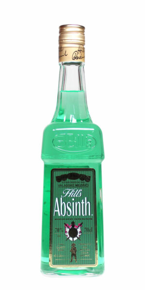 mintgrüner Hill's Absinth in durchsichtiger 0,7l Flasche in ausgefallener Form. Darauf befindet sich grüner Etikett, der auch goldene Elemente besitzt. Auch der Schraubverschluss ist in Gold gehalten.