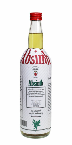 Absinth Ulex in 0,7l Flasche, die in Papierbanderole eingehüllt ist, um die grüne Farbe des Destillates zu schützen.