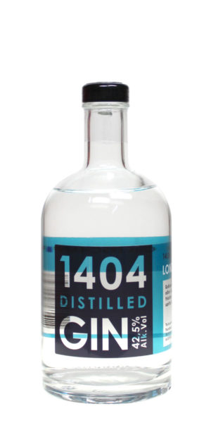Gin 1404 in durchsichtiger 0,5 Liter Flasche aus durchsichtigem Glas und schwarz-blauem Druck.
